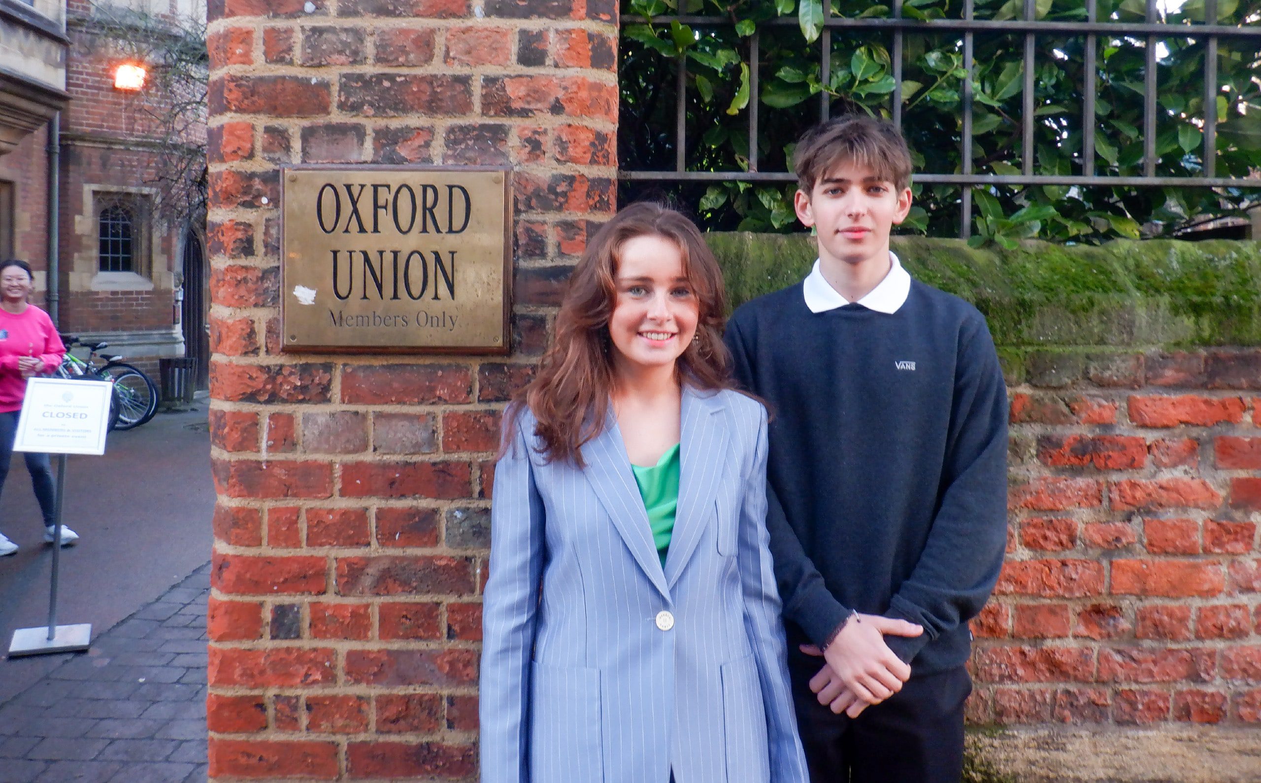 Oxford_Union_Debating_Finals