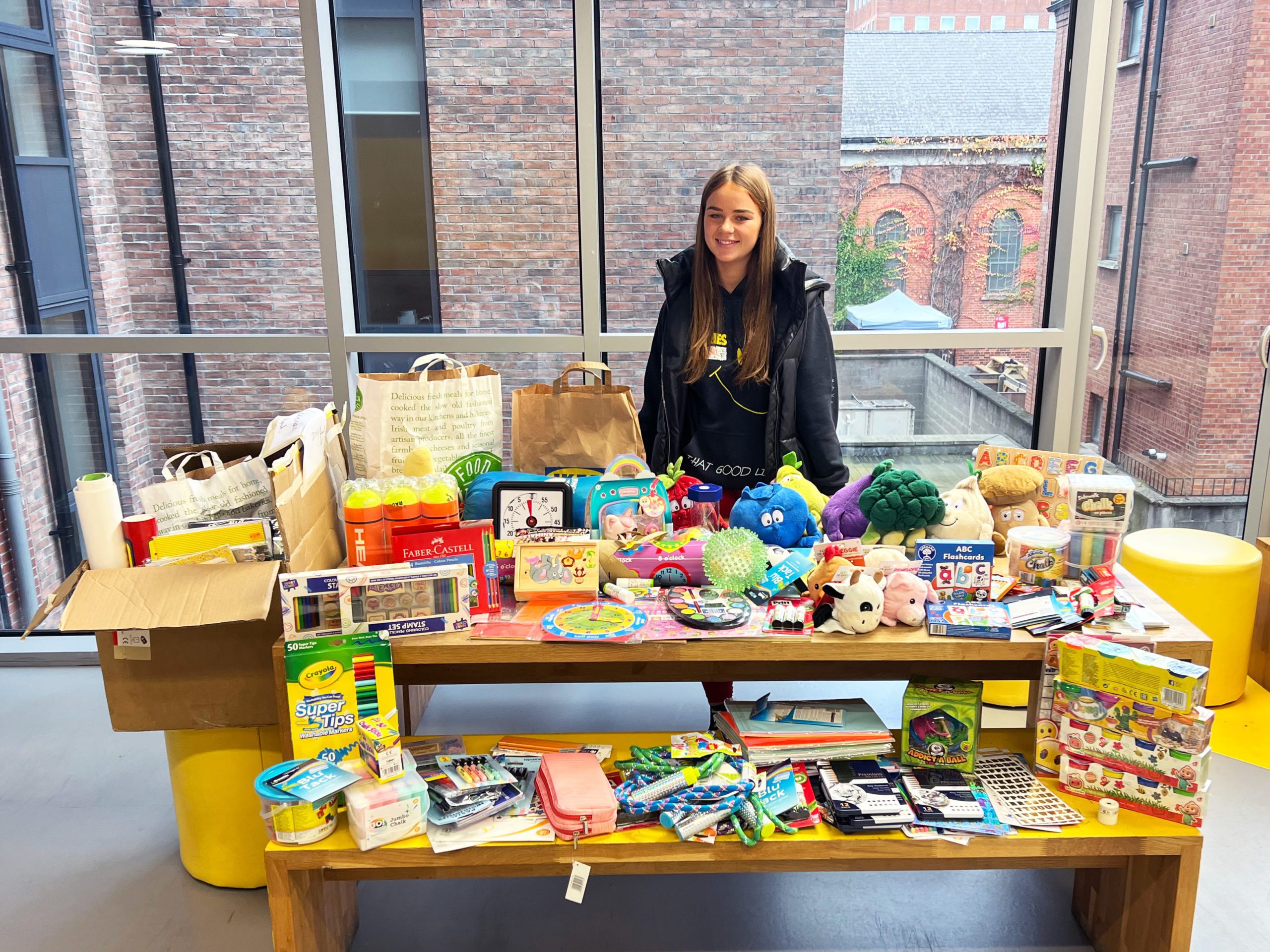 Alice-Lenehen Stationary Appeal
